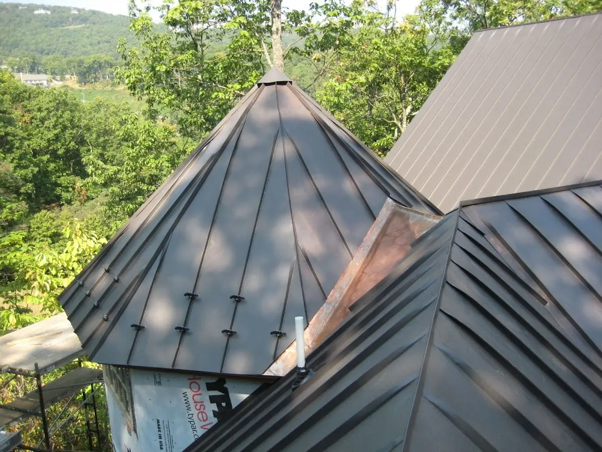 Professional Roof Tarp Installation by Craftsman Roofing in Polk Valley
